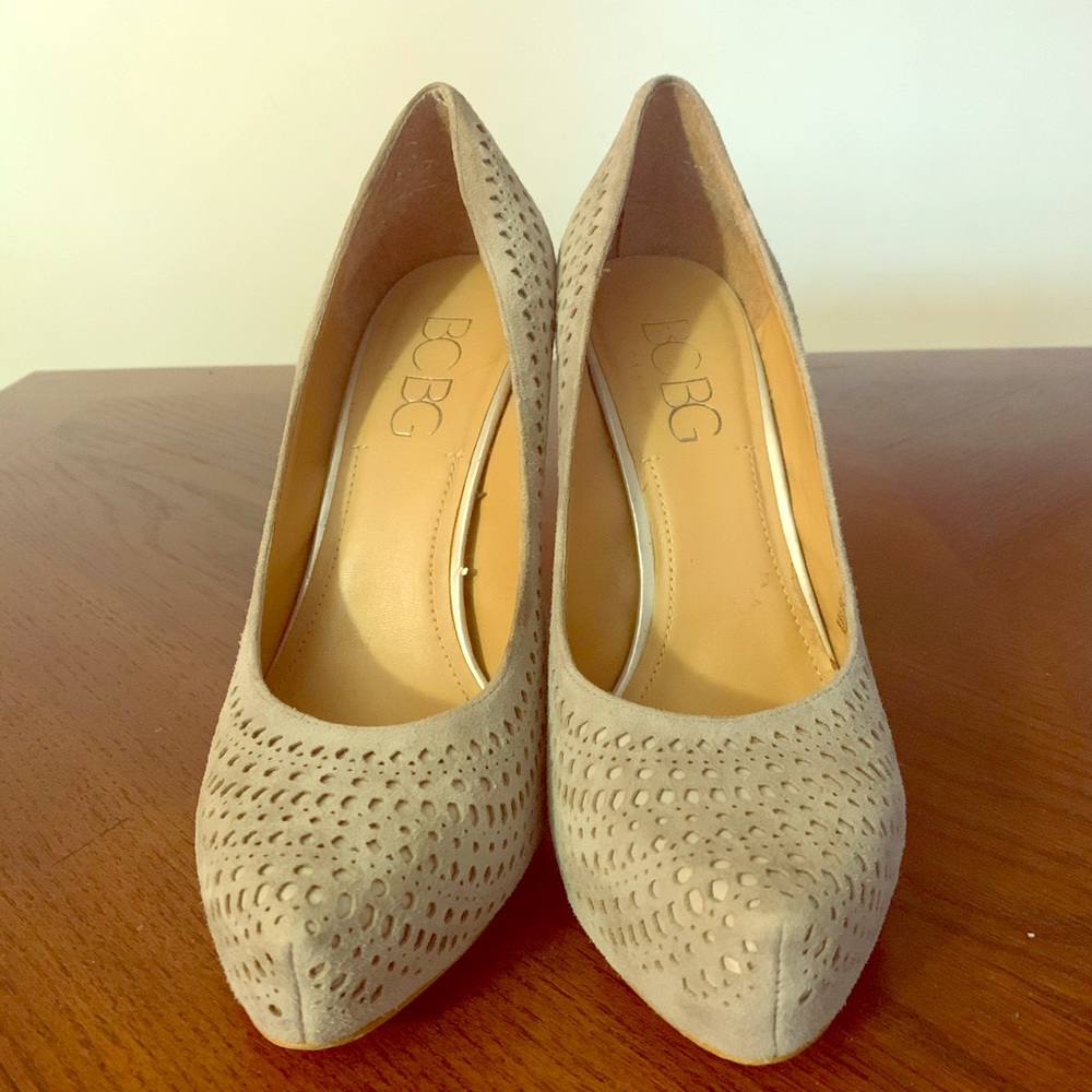 BCBG Paris Perdra Suede Pump